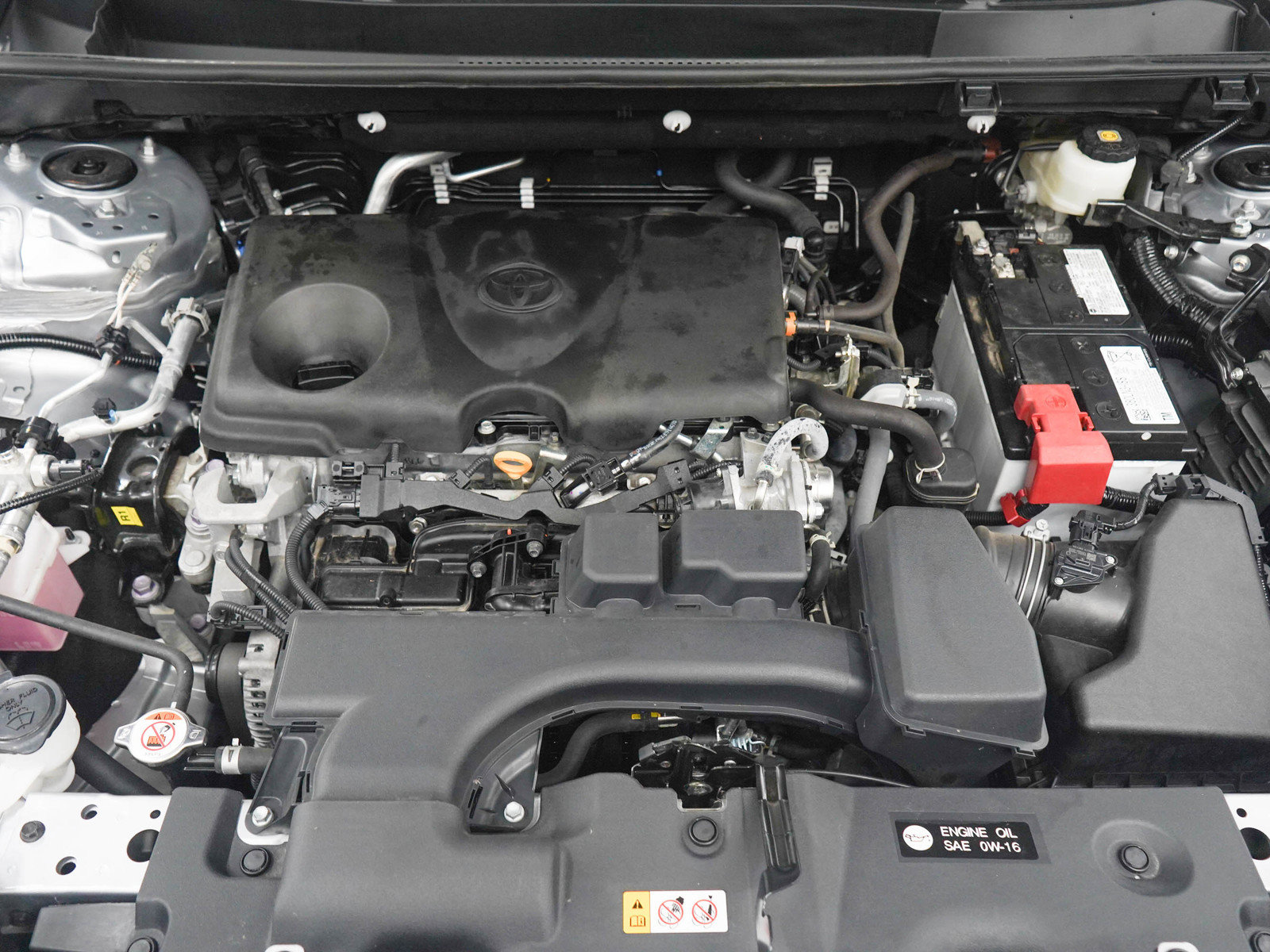 Used 2024 Toyota RAV4 XLE AWD/4WD image 31
