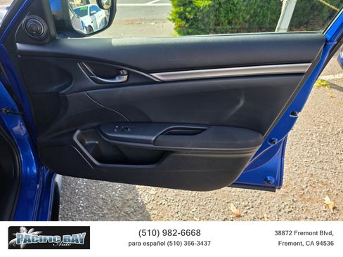 Used 2018 Honda Civic Sport image 24