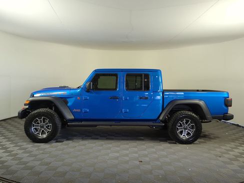 New 2026 Jeep Gladiator Mojave image 8