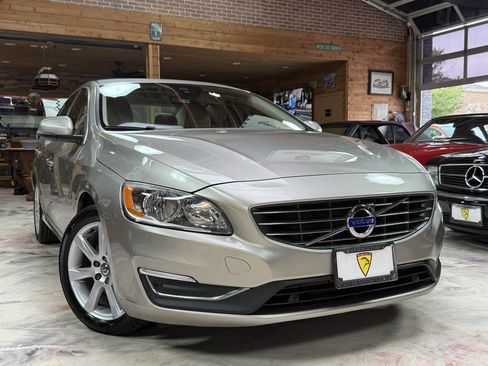 Used 2016 Volvo S60 T5 Premier FWD image 3