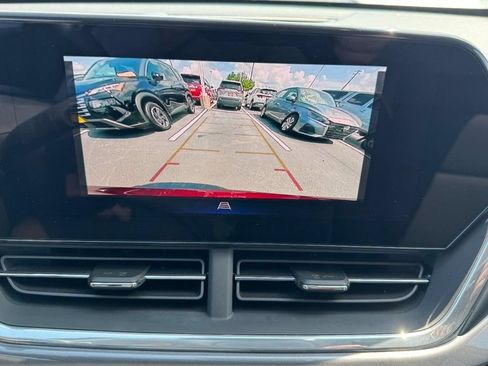 Used 2024 Chevrolet Trax ACTIV w/ Sunroof Package FWD image 21