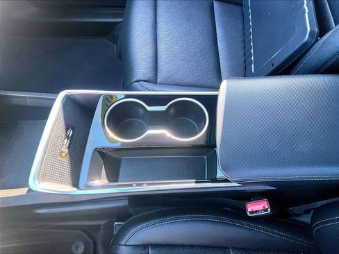 Used 2025 Chevrolet Equinox LT w/ Convenience Package II image 19