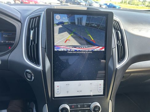 Used 2024 Ford Edge SE AWD/4WD image 13