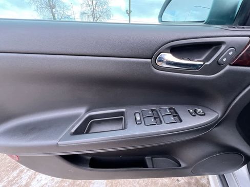 Used 2016 Chevrolet Impala LTZ image 13