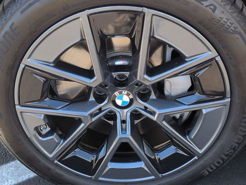 Used 2025 BMW i4 eDrive40 w/ Parking Assistance Package RWD image 13