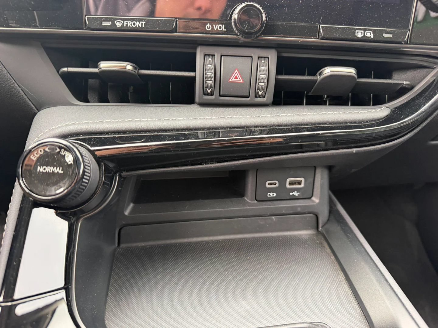 Used 2025 Lexus NX 350h AWD w/ Cold Area Package image 36