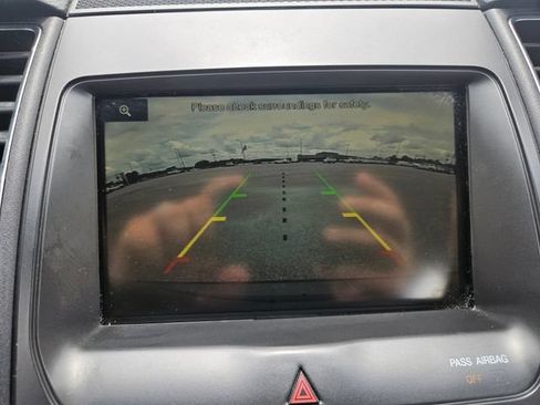 Used 2015 Ford Taurus SEL w/ Equipment Group 201A FWD image 20