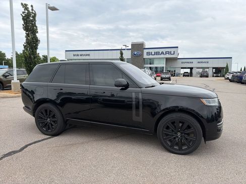 Used 2023 Land Rover Range Rover SE AWD/4WD image 1