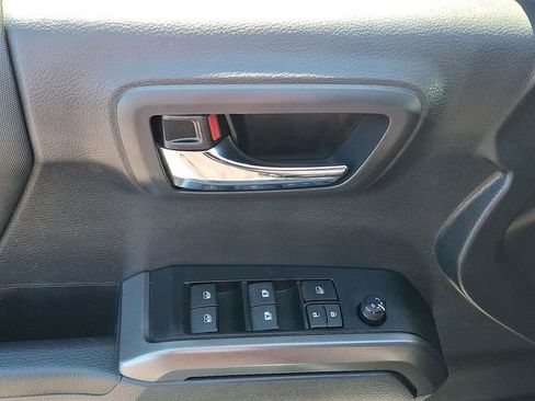 Used 2023 Toyota Tacoma TRD Sport w/ Technology Package image 20