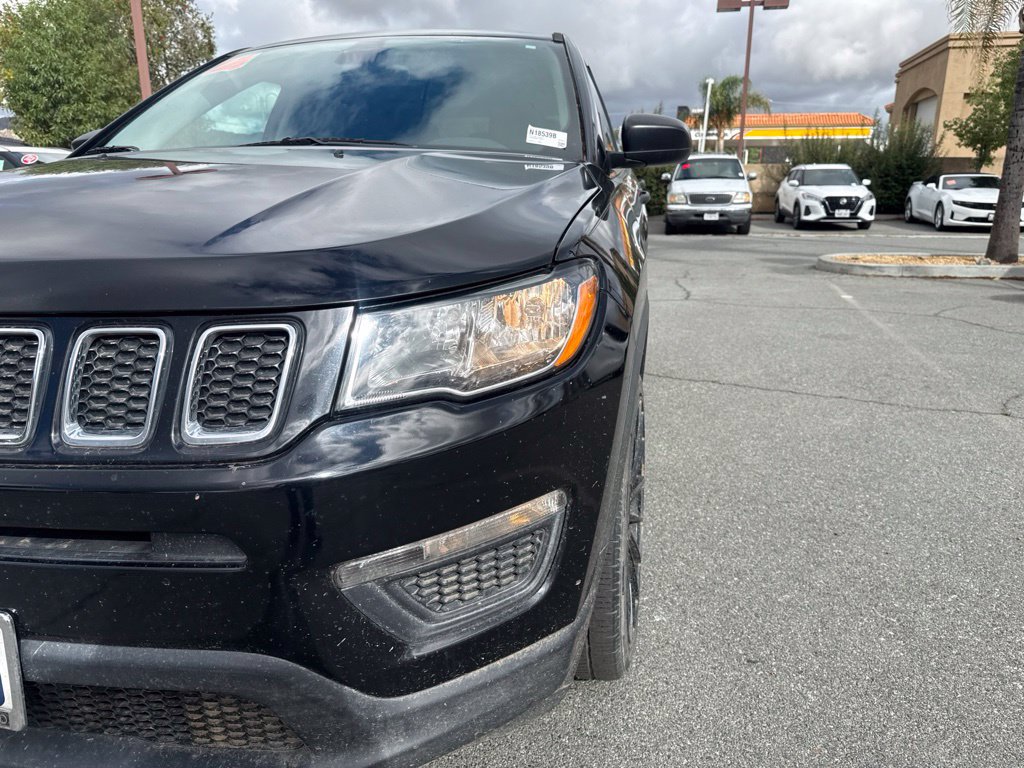 Used 2018 Jeep Compass Sport FWD image 12