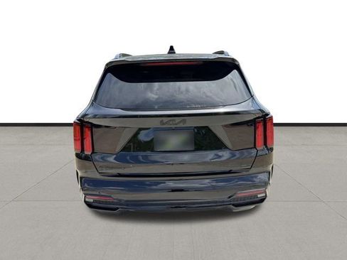 Used 2023 Kia Sorento SX AWD/4WD image 6