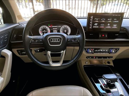 Used 2022 Audi Q5 2.0T Premium Plus image 5