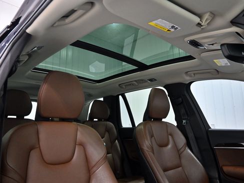 Used 2019 Volvo XC90 T6 Momentum w/ Protection Package Premier AWD/4WD image 30