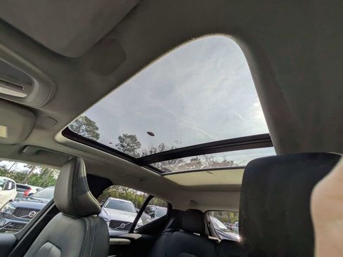 New 2026 Volvo XC40 B5 Ultra w/ Protection Package Premier image 22