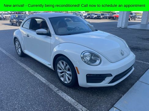 Used 2017 Volkswagen Beetle 1.8T FWD image 2