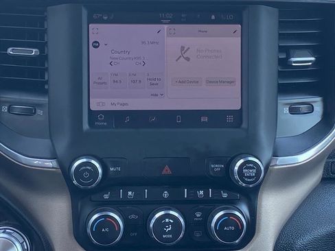 Used 2022 RAM 1500 Laramie image 12