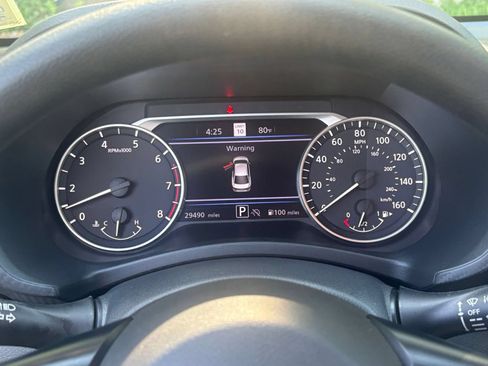 Used 2025 Nissan Sentra SV FWD image 39