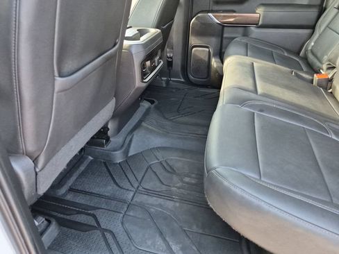 Used 2019 Chevrolet Silverado 1500 LT Trail Boss AWD/4WD image 36