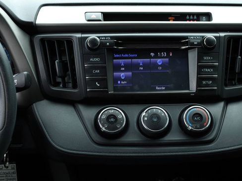 Used 2017 Toyota RAV4 LE image 26