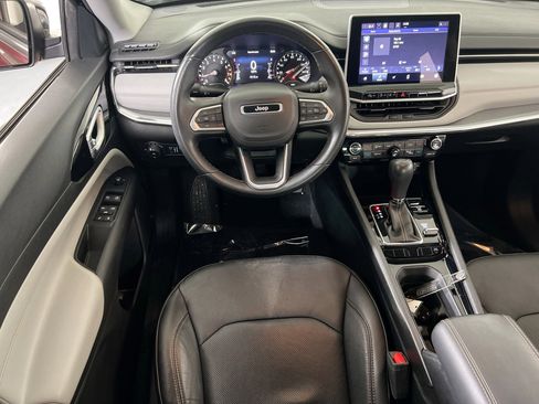 Used 2022 Jeep Compass Limited image 20