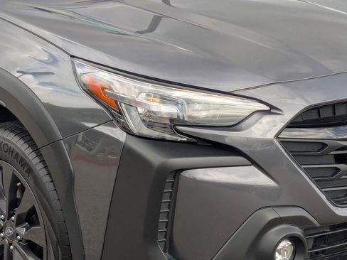 Certified 2025 Subaru Outback Onyx Edition AWD/4WD image 10