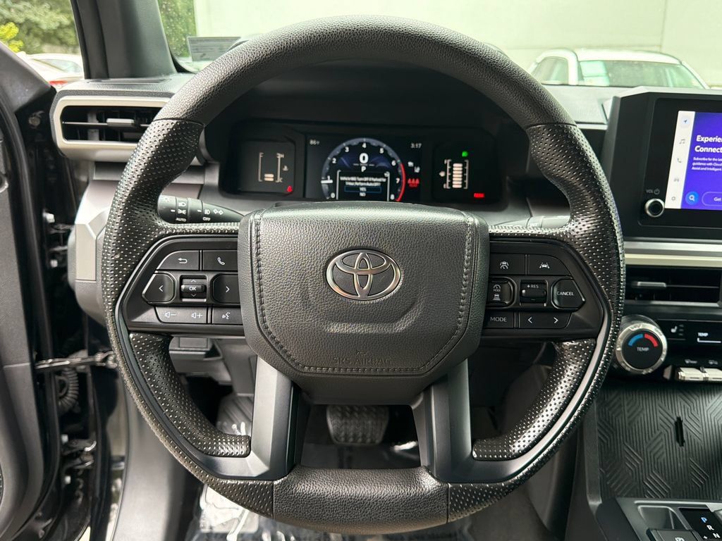 Used 2025 Toyota Tacoma SR5 AWD/4WD image 19