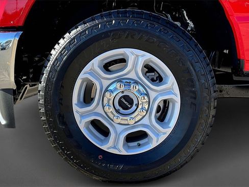 New 2026 Ford F350 XLT w/ FX4 Off-Road Package image 12