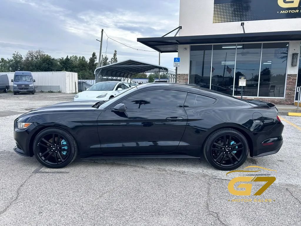 Used 2017 Ford Mustang Premium w/ Pony Package RWD image 9