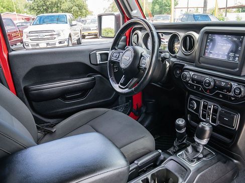 Used 2021 Jeep Wrangler Unlimited Sport AWD/4WD image 20