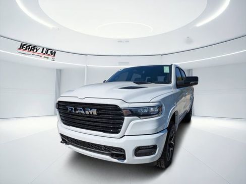 New 2026 RAM 1500 Laramie AWD/4WD image 6