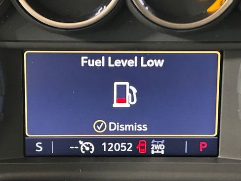 Used 2022 Chevrolet Silverado 1500 LT image 19