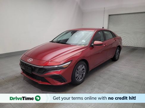 Used 2024 Hyundai Elantra SEL FWD image 1