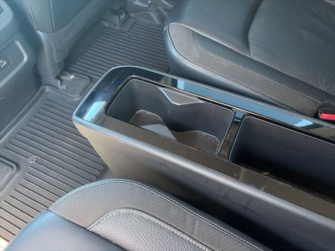 Used 2024 Nissan Pathfinder SL w/ SL Premium Package image 11