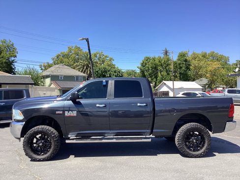 Used 2017 RAM 2500 SLT AWD/4WD image 6