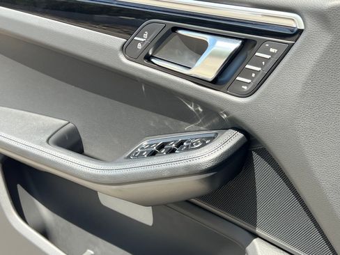 New 2026 Porsche Macan AWD/4WD image 29
