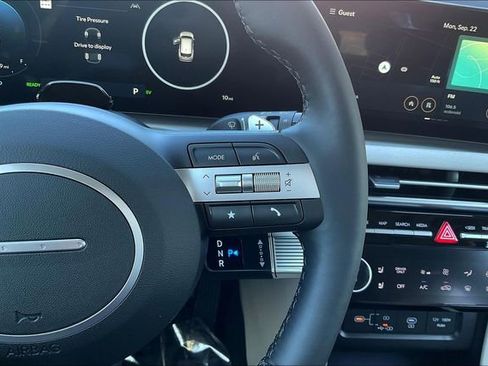 New 2025 Hyundai Tucson Limited image 15