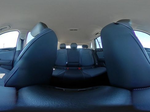Used 2026 Volkswagen Tiguan SE AWD/4WD image 44