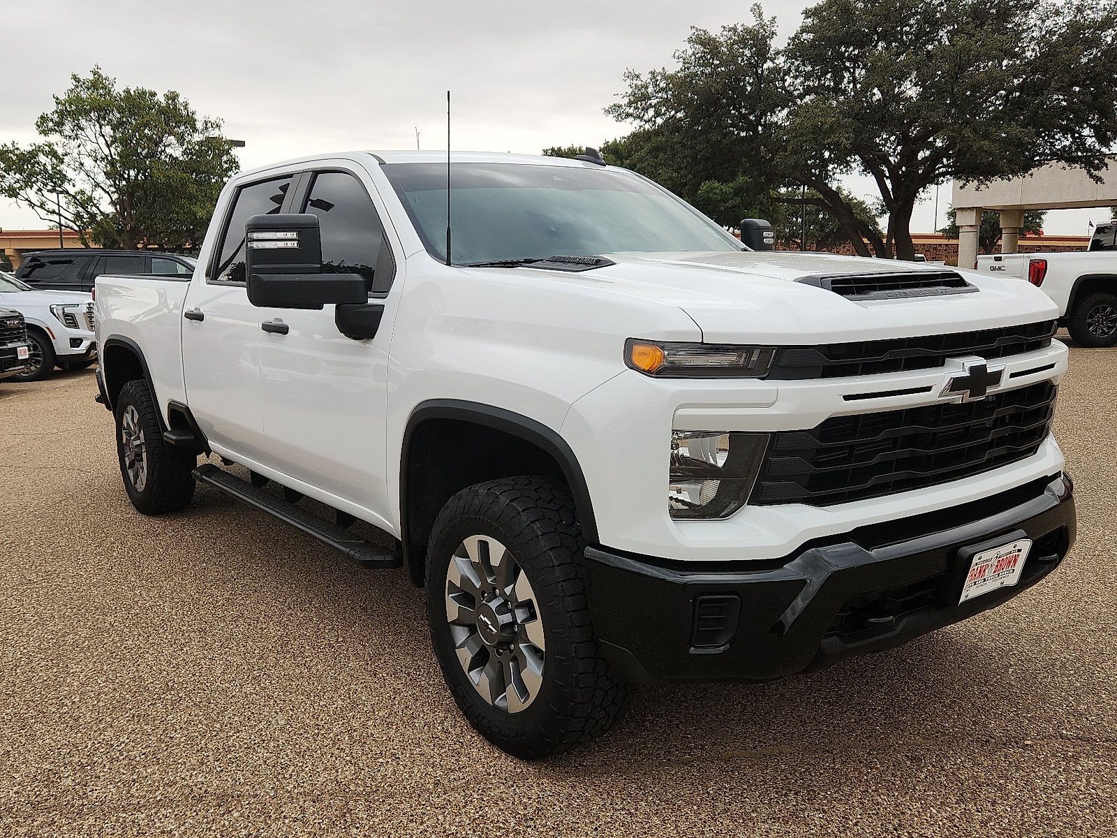 Used 2024 Chevrolet Silverado 2500 Custom w/ Custom Value Package AWD/4WD image 7