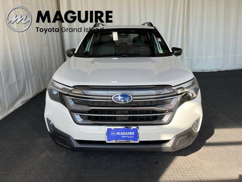 Used 2025 Subaru Forester Limited AWD/4WD image 33