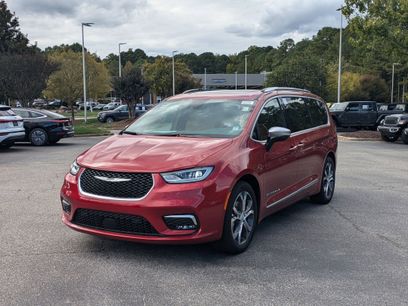 New 2026 Chrysler Pacifica Pinnacle