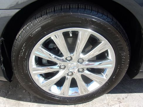 Used 2010 Lexus ES 350 image 4