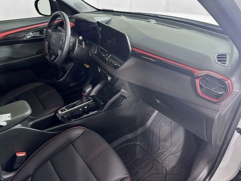 Used 2025 Chevrolet TrailBlazer RS w/ Convenience Package image 30