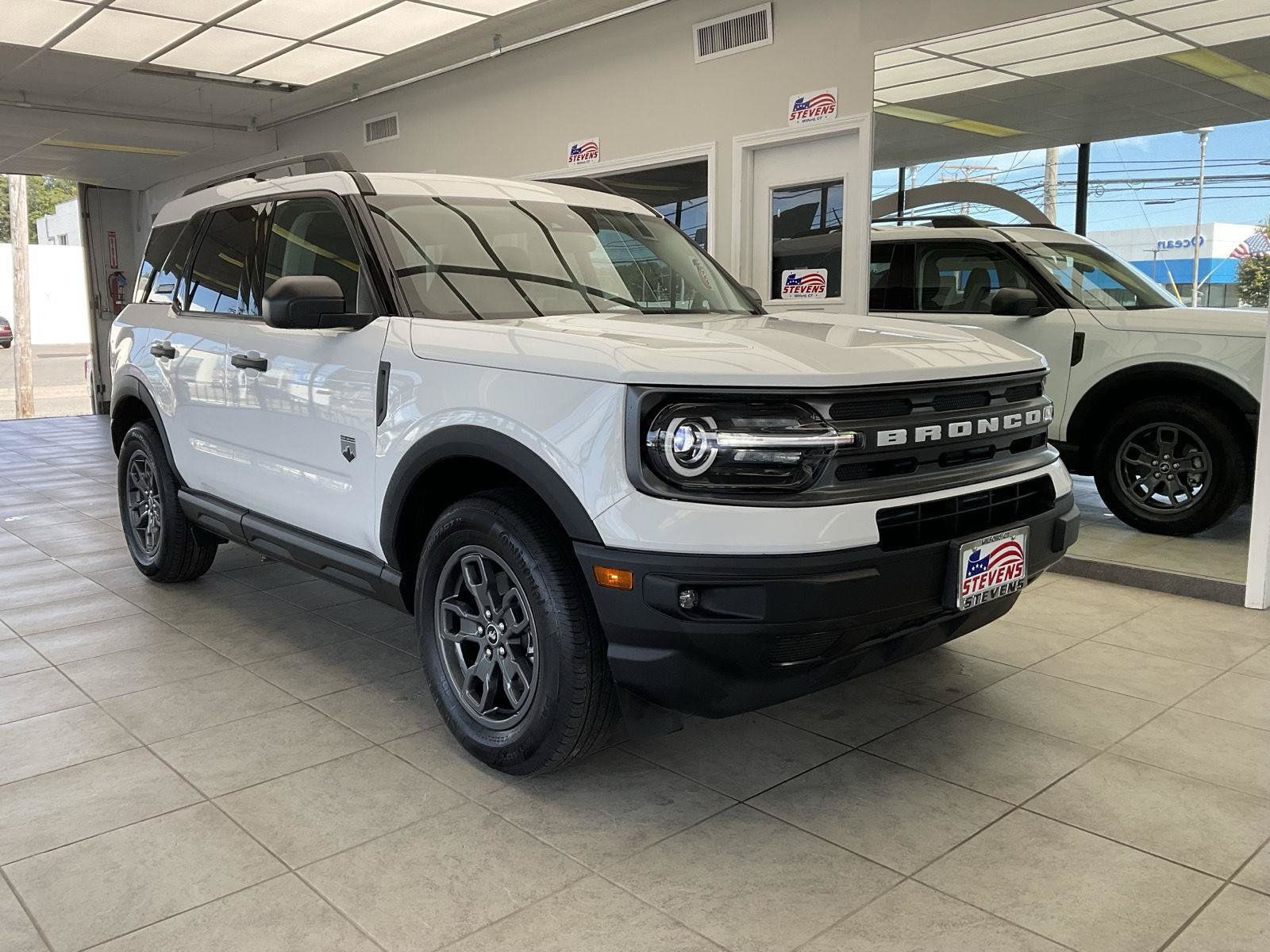 Used 2024 Ford Bronco Sport Big Bend w/ Convenience Package AWD/4WD image 1