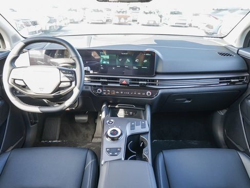 Certified 2026 Kia Sportage EX AWD/4WD image 13