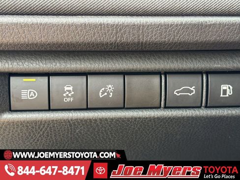 Certified 2025 Toyota Camry LE image 25