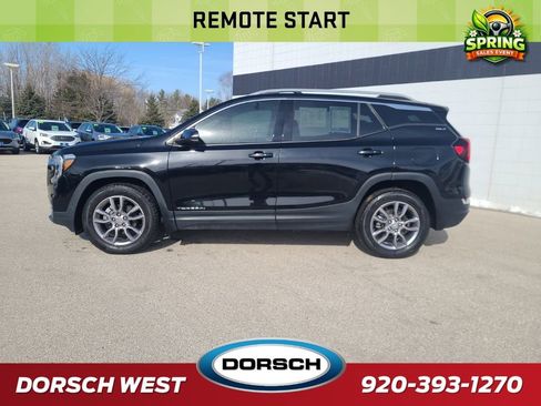 Used 2022 GMC Terrain SLT image 3