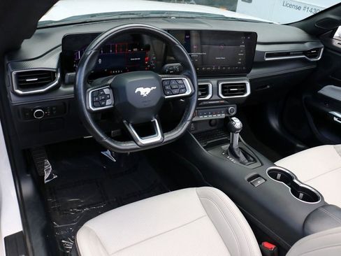 Used 2024 Ford Mustang Premium image 18