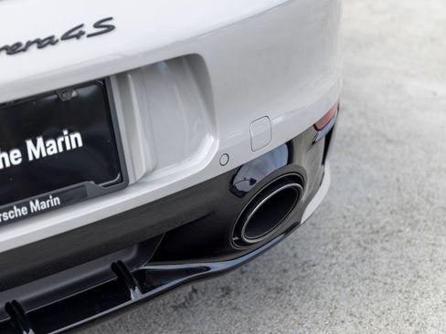 Certified 2022 Porsche 911 Carrera 4S AWD/4WD image 22