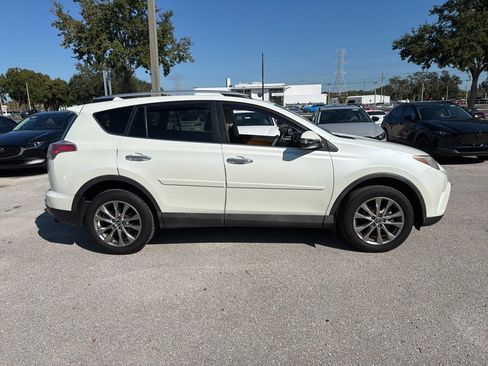 Used 2016 Toyota RAV4 Limited image 8