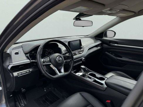 Used 2023 Nissan Altima 2.5 SR FWD image 19